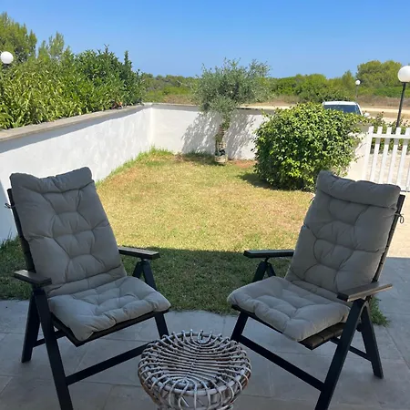 Villino Monte Sant'angelo Tatil Evi *
